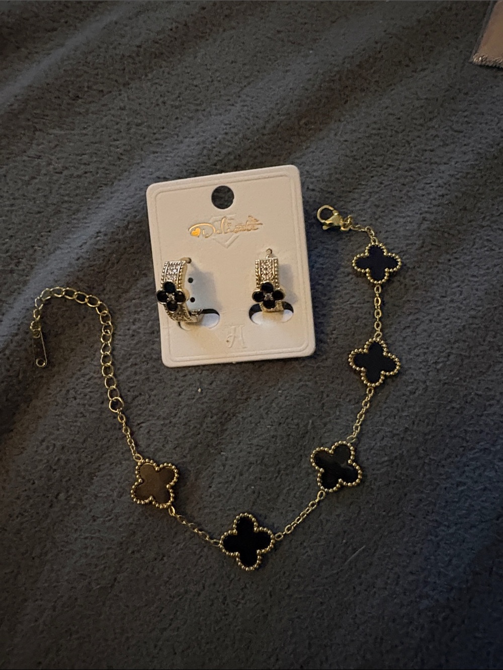 FASHION - Black Clover Flower Bracelet and Hoop Earrings Set